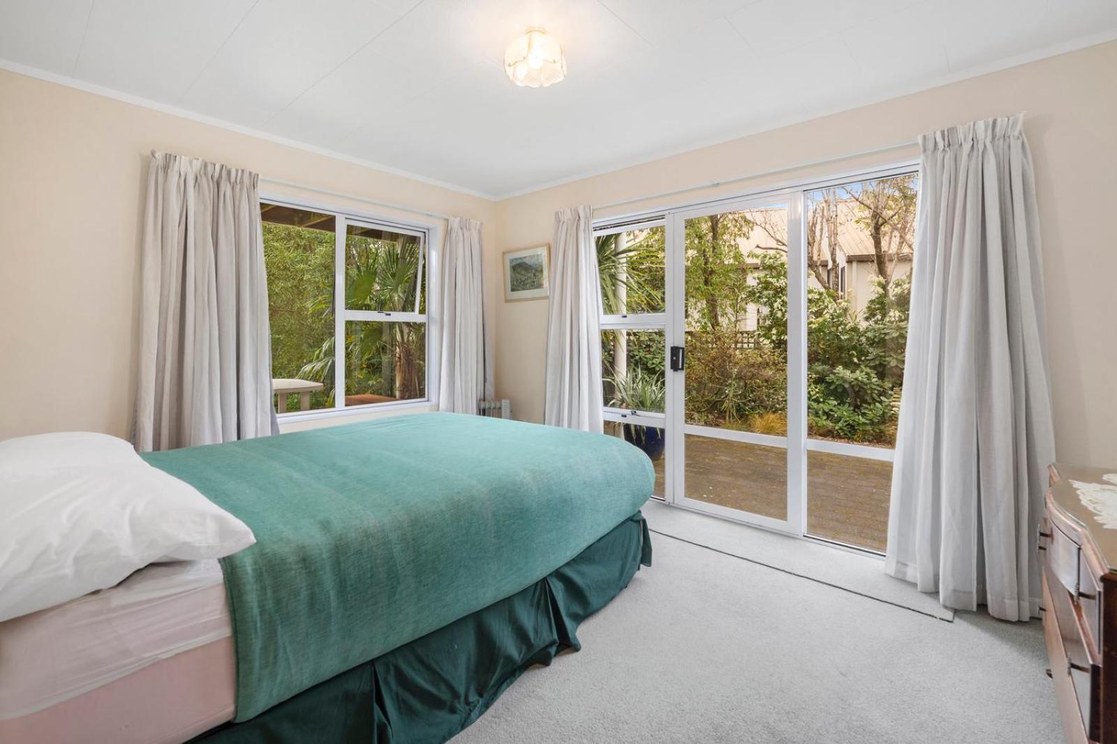 The White House - Taupo Holiday Home Екстер'єр фото